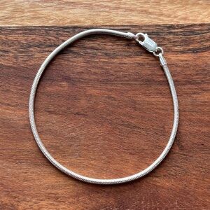 Sterling Silver Snake Chain Bracelet 7.75”